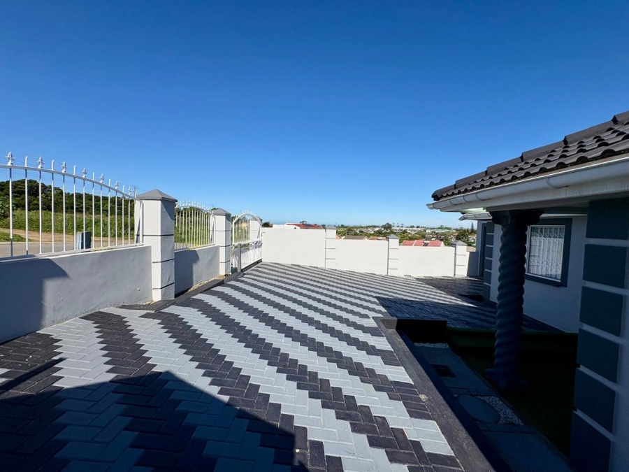 3 Bedroom Property for Sale in Amalinda Eastern Cape